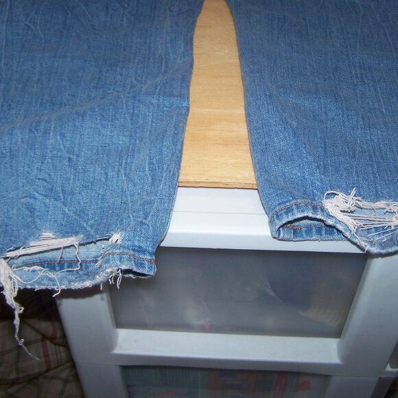 Abercrombie & Fitch The Ankle Straight Ultra High Rise Jeans Sz 31 (12S) - Picture 8 of 9